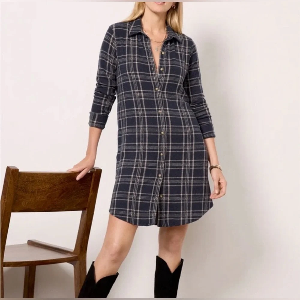 FAHERTY Legend Navy Plaid Flannel Shirt Sweater Dress - Small